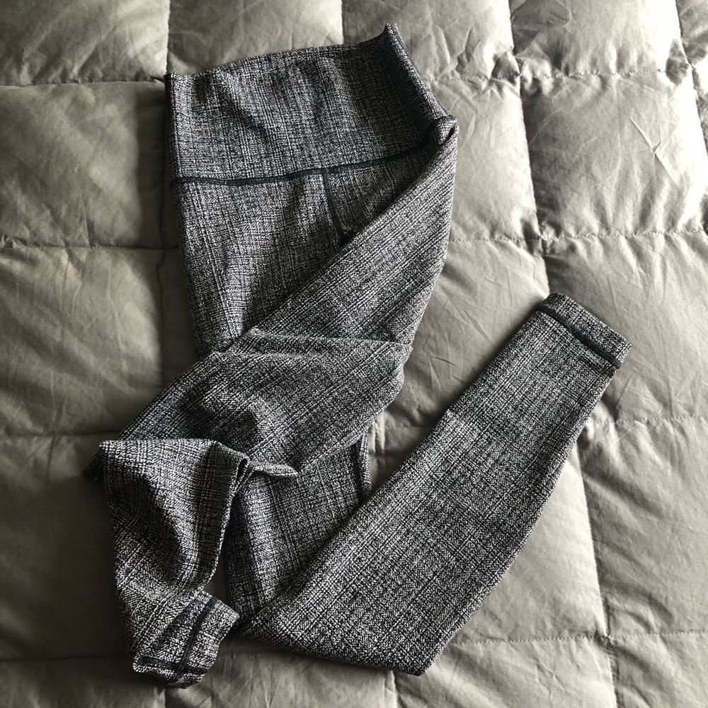 LULULEMON LEGGINGS